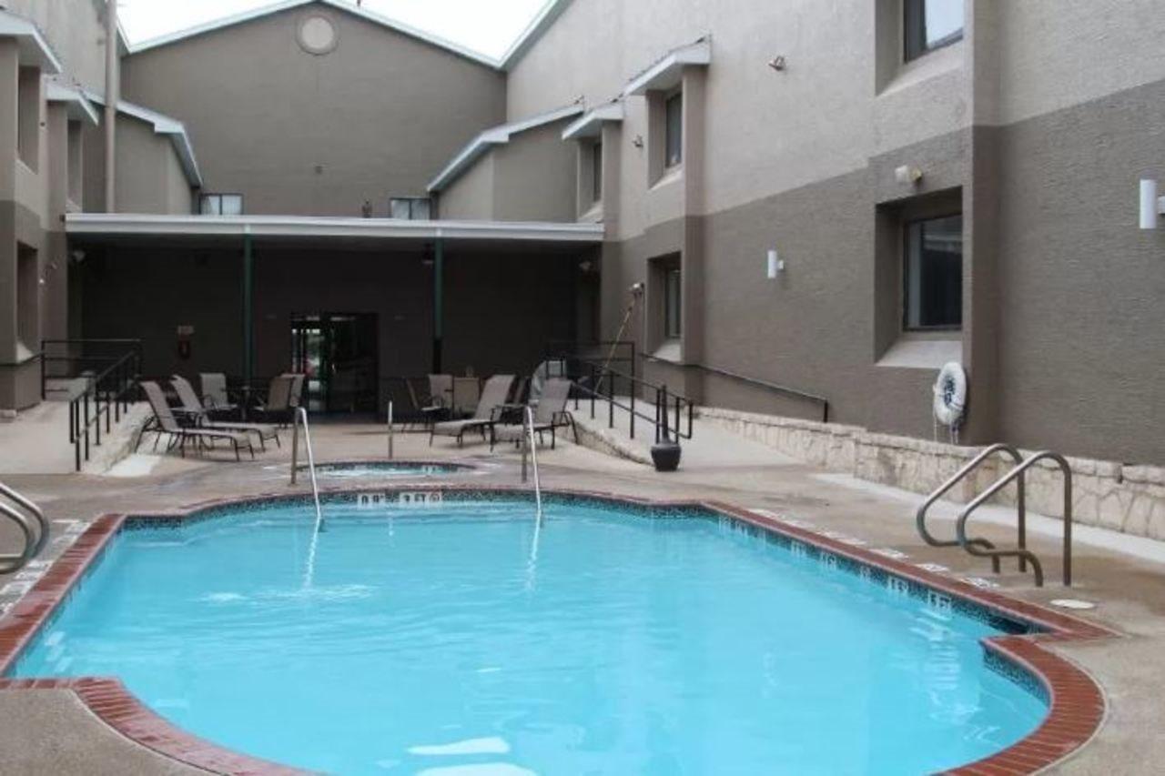 Country Inn & Suites By Radisson, Lackland Afb San Antonio , Tx المظهر الخارجي الصورة